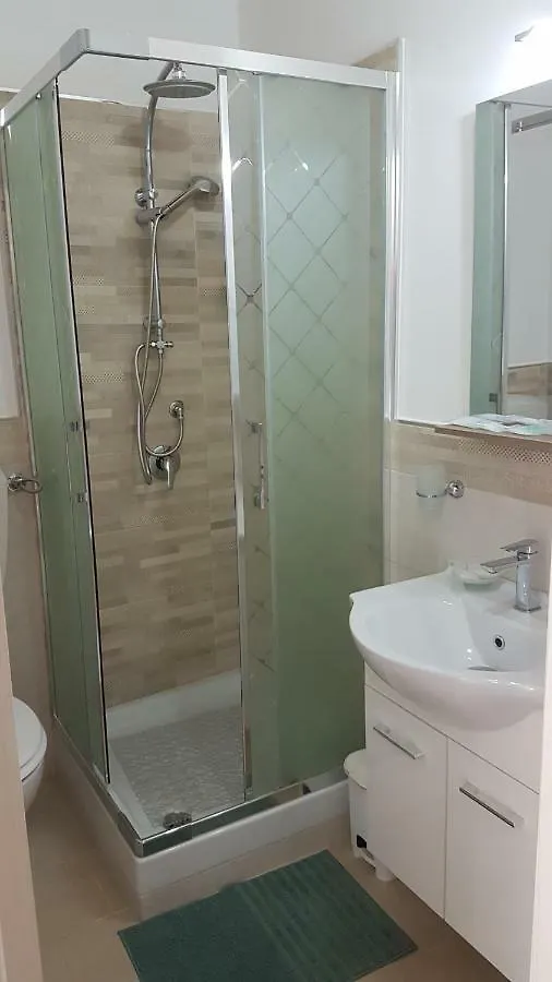 Отель Gieffehouse Терразини 0*,